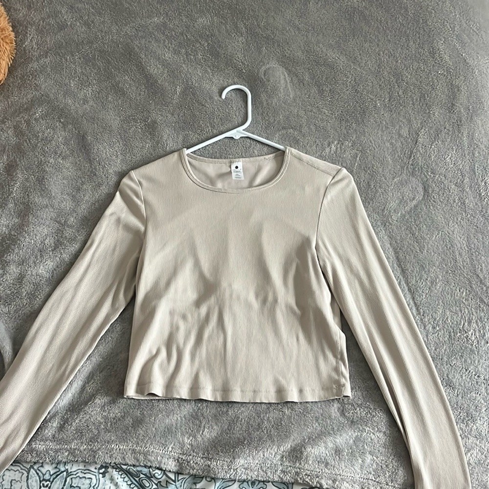 Cropped rib knit long sleeve